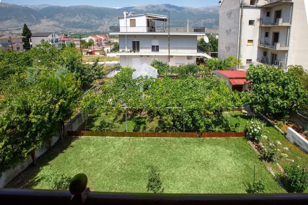 Wooden House In Ioannina Apartment Exterior photo